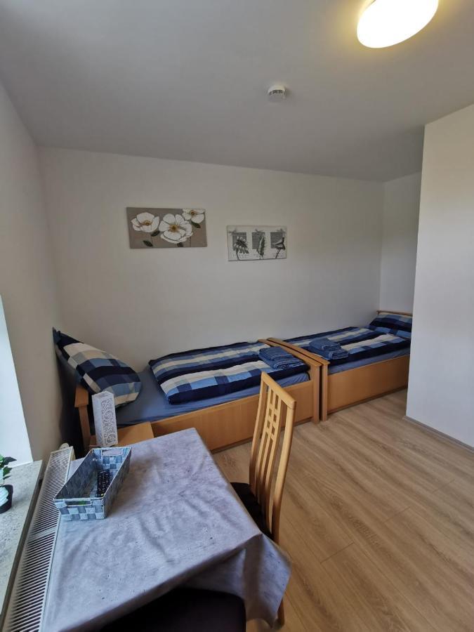 Pension Am Steinbruch Hilter Exterior foto